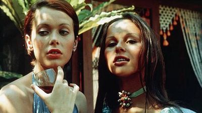 bild aus der news Einer der größten FSK-18-Erotik-Klassiker erhält Neuauflage – und auf dem ersten Bild zeigt die Hauptdarstellerin viel Haut!