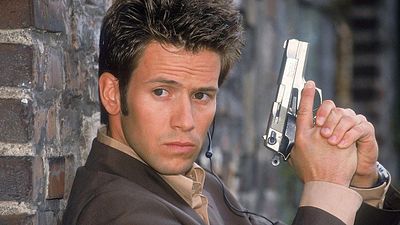 bild aus der news Mit nur 51 Jahren: "Alarm für Cobra 11"-Star Christian Oliver & seine 2 Töchter sterben bei Flugzeugabsturz