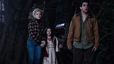 bild aus der news Erleben wir eine Wiedergeburt der klassischen Kino-Monster? Zum Kinostart von "Wolf Man" sprechen wir mit Julia Garner & Chris Abbott