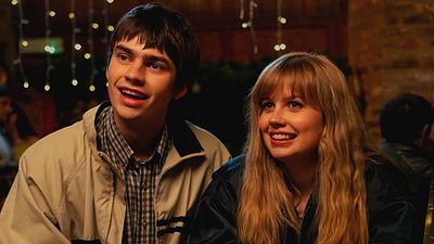 bild aus der news Marvel- & "Alien: Romulus"-Stars im romantischsten Film des Jahres? Trailer zu "Finding Emily"