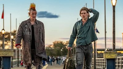 bild aus der news Der "Dune 2"-Bösewicht kämpft in New York ums Überleben: Erster Trailer zum Thriller "Caught Stealing" vom "Black Swan"-Macher!