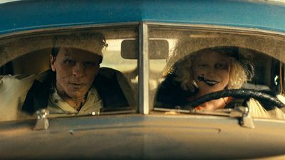 bild aus der news Der Frankenstein-Mythos als Punk-Story mit Bildern, die es so noch nie gab: Das hat Maggie Gyllenhaal uns über "The Bride!" verraten