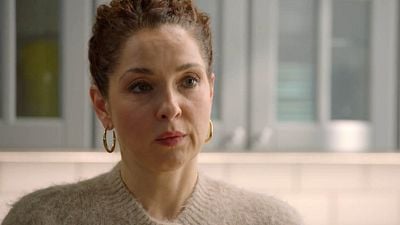 bild aus der news GZSZ-Vorschau heute: Nina gesteht Toni die Wahrheit über Eriks Affäre