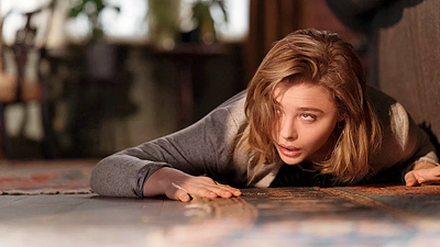 bild aus der news TV-Premiere: Ein fieser Psycho-Thriller mit "Kick-Ass"-Star und zahlreichen Twists – vom "Interview mit einem Vampir"-Macher