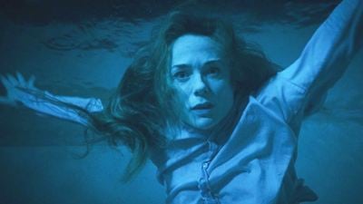Stephen King trifft David Lynch: Deutscher Trailer zum bizarren Horror-Schocker "Night Swim" mit einem Killer-Pool
