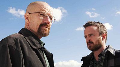 bild aus der news "Der unreifste Mensch, den ich je getroffen habe": So übel hat Bryan Cranston seinem "Breaking Bad"-Co-Star Aaron Paul beim Dreh der Kultserie mitgespielt!