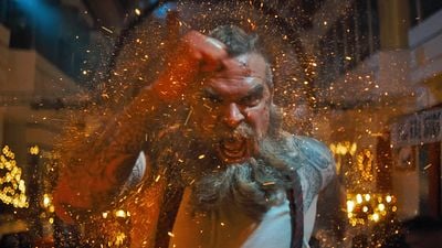 bild aus der news Noch mehr Weihnachtsmann-Action von den "John Wick"-Machern: Trailer zu "Violent Night 2" mit "Stranger Things"-Star David Harbour