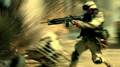 bild aus der news "Mein Herz raste": Quentin Tarantino kürt brutalen Kriegsfilm zum besten Film des 21. Jahrhunderts