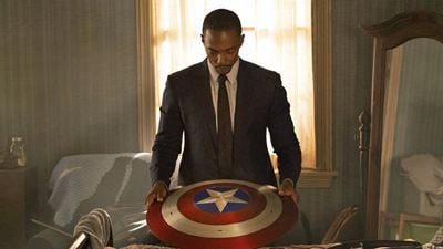 Der bisher beste Blick auf den neuen Anzug: So sieht Anthony Mackie in "Captain America 4: Brave New World" aus