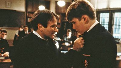 bild aus der news Ethan Hawke spricht über die unvergessliche Leistung von Robin Williams in "Der Club der toten Dichter": "Er hielt sich nicht an das Drehbuch"