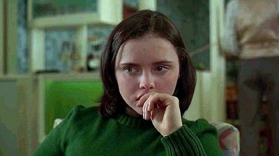 bild aus der news TV-Tipp: Natalie Portman weigerte sich, in diesem Sex-Drama mitzuspielen – also schnappte sich ein "Wednesday"-Star ihre Rolle!