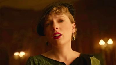 "Die Gottheit, die unsere Existenz möglich macht": Meisterregisseur stellt mit seinem Lob für Taylor Swift jeden Fan in den Schatten