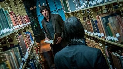 bild aus der news TV-Tipp: In diesem superbrutalen Action-Reißer wird einfach ALLES zur Waffe – von Büchern bis zu Pferdehufen!