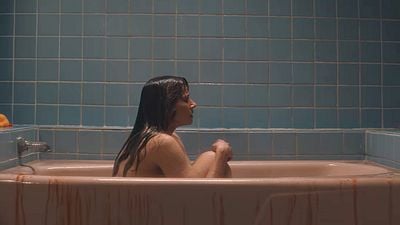 bild aus der news Die Vorgeschichte zu einer der legendärsten Horror-Reihen: Der lange Trailer zu "Crystal Lake" von den "ES"- & "Backrooms"-Machern ist da!