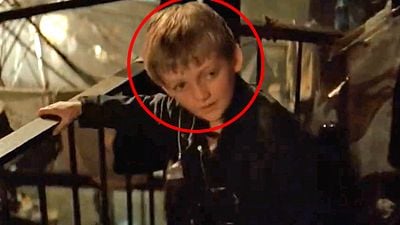 bild aus der news Habt ihr den kleinen Jungen in "Batman Begins" erkannt? Später spielte er die meistgehasste Figur in der besten Serie aller Zeiten!