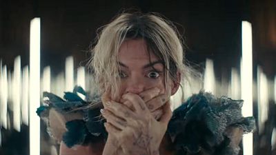 bild aus der news Anne Hathaway auf dem Weg zu ihrem zweiten Oscar? Der Trailer zu "Mother Mary" ist da!