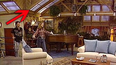 bild aus der news "Full House" hat einen der offensichtlichsten Fehler der TV-Geschichte – und trotzdem ist er 25 Jahre lang niemandem aufgefallen