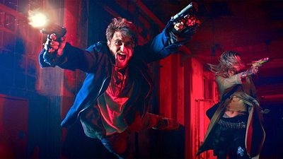 bild aus der news Jetzt kostenlos streamen: So wie in diesem durchgeknallten FSK-18-Actioner habt ihr "Harry Potter" Daniel Radcliffe garantiert noch nie gesehen!