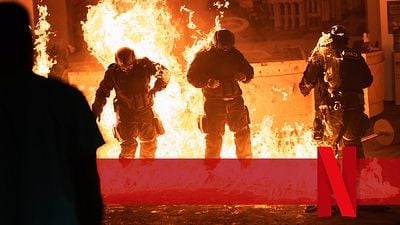 bild aus der news In über 50 Ländern auf Platz 1: Action-Serie erobert die Netflix-Charts – 22 Jahre nach dem 0riginal mit Denzel Washington