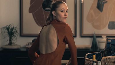 bild aus der news 33 Jahre nach dem Original: Trailer zu "Die Hand an der Wiege", dem starbesetzten Remake eines Psycho-Thriller-Hits