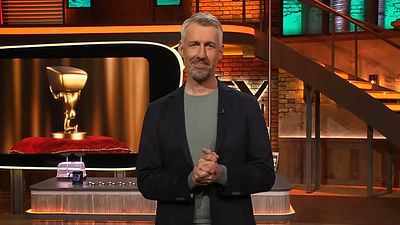 bild aus der news "TV total" mangelt es immer noch an Witz und Kreativität – doch dafür gibt es einen klaren Grund