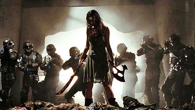 bild aus der news Kommt es endlich zum Sci-Fi-Revival, das sich Fans seit 20 Jahren wünschen? "The Rookie"-Star Nathan Fillion teasert besondere Reunion