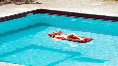 bild aus der news TV-Tipp ohne Werbung: In diesem Psycho-Thriller mit Stars aus "Dune"- und "Lupin" ist nichts so, wie es scheint