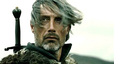 bild aus der news Es ist offiziell: Mads Mikkelsen spielt an der Seite von Leonardo DiCaprio und Jennifer Lawrence – im neuen Horrorfilm von einem Regie-Meister