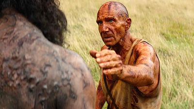 bild aus der news "Niemand ist Satan, wir sind es selbst": Die "28 Years Later 2"-Stars Ralph Fiennes & Chi Lewis-Parry über die dunkle Seite der Menschheit