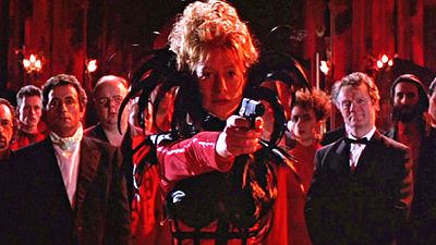 bild aus der news Einer der besten FSK-18-Filme der Geschichte kehrt ins Heimkino zurück – zwischen Sex, Betrug & Gier nach Menschenfleisch