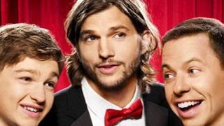 bild aus der news Intro zu "Two And A Half Men" mit Ashton Kutcher aufgetaucht