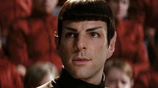 bild aus der news Neues Setbild zu "Star Trek 2": Zachary Quinto im stylischen "Vulcano Suit"