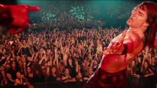 bild aus der news Tom Cruise gibt im Clip zu "Rock of Ages" auf der Bühne Gas und lässt die coole Sau raushängen