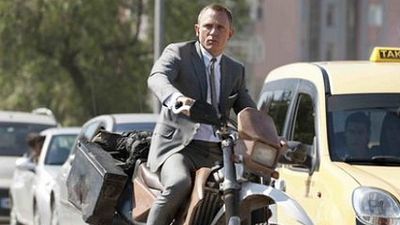 bild aus der news "James Bond 007 - Skyfall": Neuer Videoblog zeigt Dreharbeiten im düsteren London