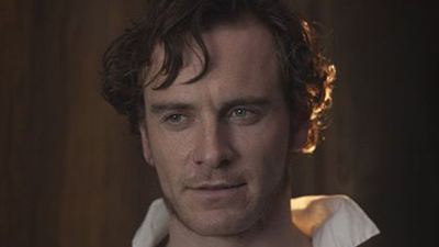 So hat man "X-Men"-Star Michael Fassbender noch nie gesehen: Erstes Bild zum Musikdrama "Frank"