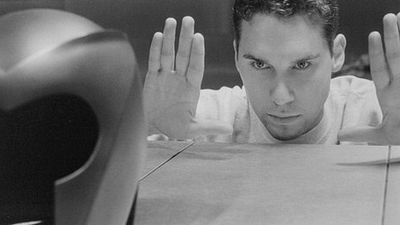 bild aus der news "X-Men: Days of Future Past": Regisseur Bryan Singer spricht über Zeitreisen und holte sich Rat von James Cameron