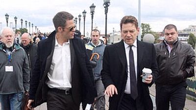 bild aus der news "Jack Ryan": Neue Bilder von "Star Trek"-Star Chris Pine und Kevin Coster im Agenten-Actioner