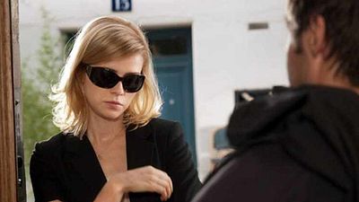 bild aus der news "Liebe und andere Turbulenzen": Exklusive Szene zur romantischen Komödie mit Nora Tschirner 