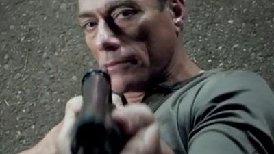 bild aus der news "District 9" trifft auf "Krieg der Welten" im ersten Trailer zum Sci-Fi-Film "Alien Uprising" mit Jean-Claude Van Damme