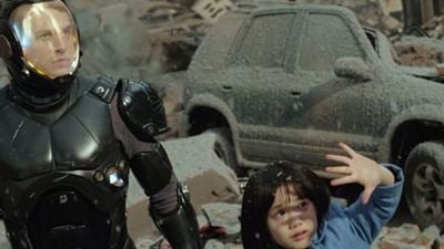 "Pacific Rim": Neuer TV-Spot verspricht "2500 Tons of Awesome" + kreatives Fan-Poster