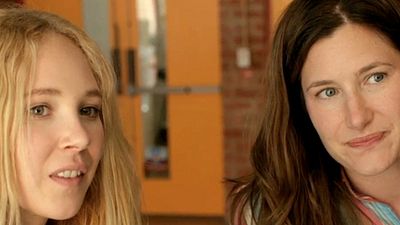 bild aus der news Strip-Unterricht am Pool im ersten Trailer zur Tragikomödie "Afternoon Delight" mit Juno Temple und Josh Radnor