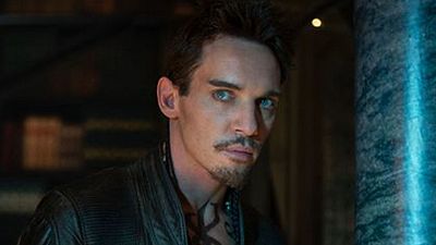 bild aus der news Exklusiv: Neues Figurenposter zu "Chroniken der Unterwelt" mit "Die Tudors"-Serienstar Jonathan Rhys Meyers