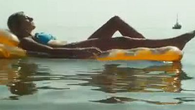 bild aus der news Der weiße Geister-Hai: Erster Trailer zu "Ghost Shark" mit "Eine himmlische Familie"- Serienstar Mackenzie Rosman