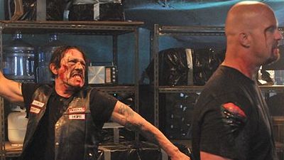 bild aus der news Danny Trejo am Telefon und Antonio Banderas feuerbereit auf neuen Bildern zu "Machete Kills"