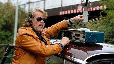 bild aus der news Helge Schneider ist endlich zurück: Der neue Trailer zu "00 Schneider - Im Wendekreis der Eidechse"