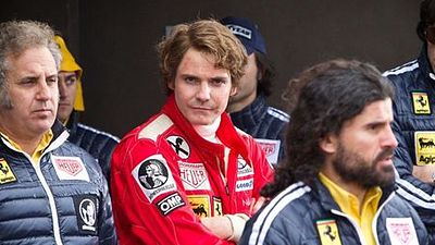 bild aus der news Daniel Brühl grüßt die FILMSTARTS-User und präsentiert den neuen Trailer zum Formel-1-Thriller "Rush - Alles für den Sieg"