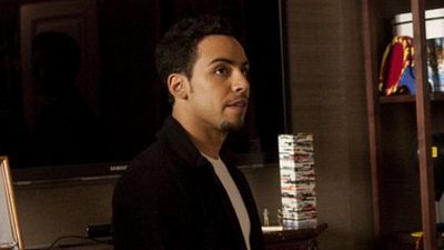 bild aus der news Konkurrenz für Christian Grey: Victor Rasuk als Anastasias enger Freund José in "Shades Of Grey"