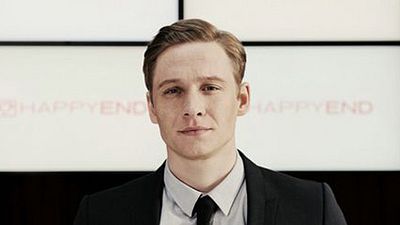 bild aus der news Matthias Schweighöfer steckt in der Wasserrutsche im ersten Teaser zu "Vaterfreuden"