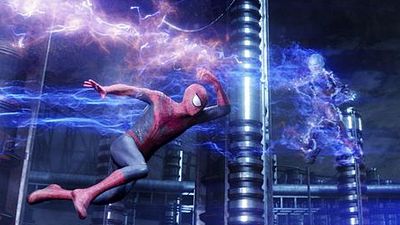 bild aus der news "The Amazing Spider-Man 2": Fiesling Rhino mit runtergelassener Hose auf neuem Bild