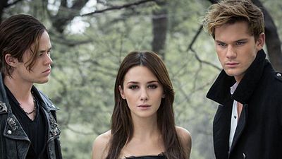 bild aus der news Das nächste "Twilight", "Panem" etc.: Erstes Bild zur Jugendbuch-Adaption "Fallen" mit "Gefährten"-Star Jeremy Irvine